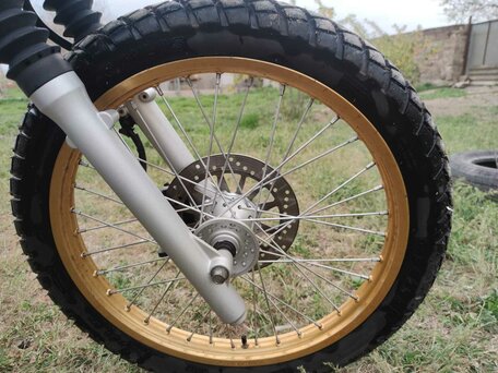 2014 Yamaha XT250 Serow, серебристый, 400000 рублей, вид 2