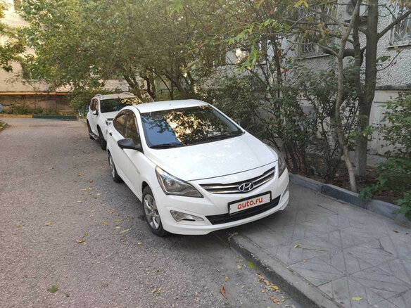 2015 Hyundai Solaris I Рестайлинг, белый, 890000 рублей