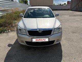 2011 Skoda Octavia II (A5) Рестайлинг, серебристый, 700000 рублей, вид 1