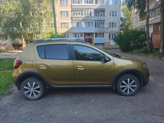 2014 Renault Sandero Stepway II, зелёный, 800000 рублей, вид 3