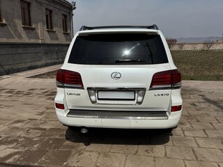 2012 Lexus LX 570 III Рестайлинг, белый, 4500000 рублей, вид 5