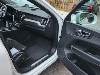 2018 Volvo XC60 II, белый, 3500000 рублей, вид 3
