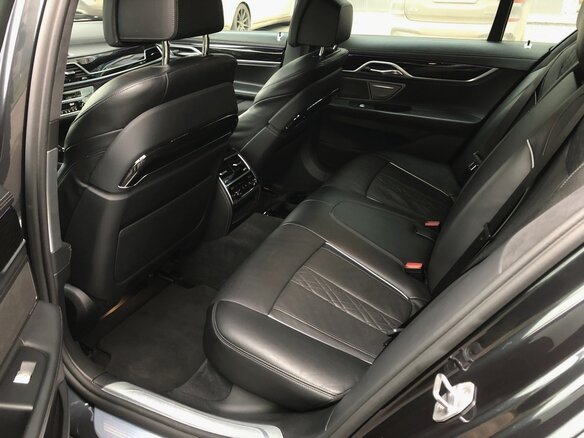 2016 BMW 7 серии 740d xDrive VI (G11/G12), серый - вид 17