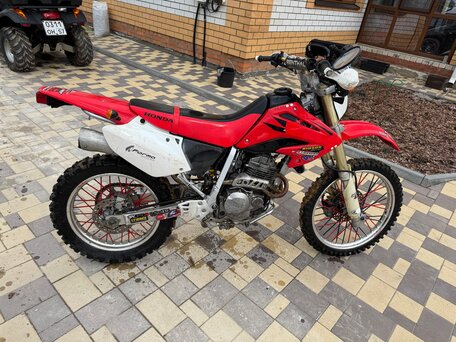 2006 Honda XR 250, красный, 300000 рублей, вид 4