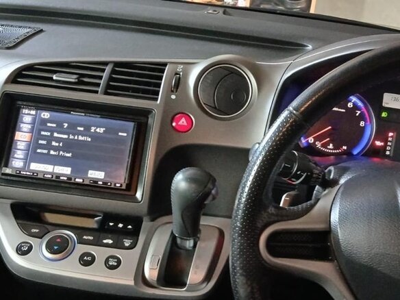 2013 Honda Stream II Рестайлинг, серый, 1550000 рублей - вид 7