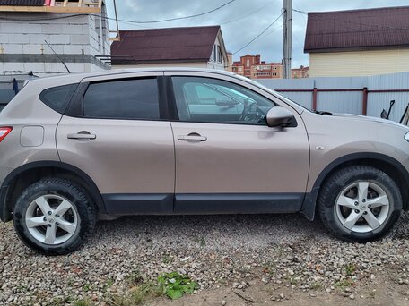 2010 Nissan Qashqai I Рестайлинг, коричневый, 750000 рублей, вид 5