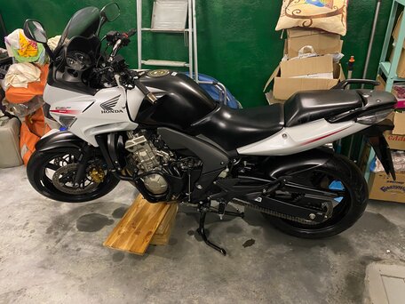 2010 Honda CBF 600, белый, 620000 рублей, вид 4