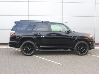 2021 Toyota 4Runner V Рестайлинг, чёрный, 5487840 рублей, вид 4
