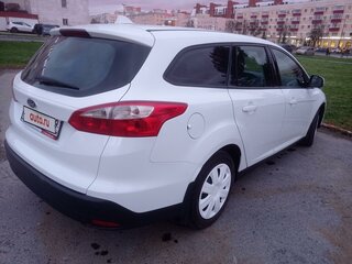 2014 Ford Focus III, белый, 850000 рублей, вид 5