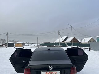 2013 Volkswagen Polo V, чёрный, 960000 рублей, вид 3