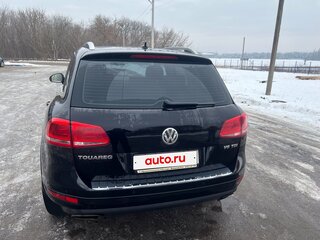 2010 Volkswagen Touareg II, чёрный, 2200000 рублей, вид 4