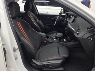 2020 BMW 1 серии 118d III (F40), белый, 2270000 рублей, вид 5