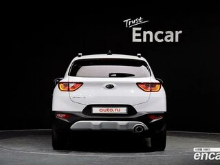 2020 Kia Stonic I, белый, 1170000 рублей, вид 4