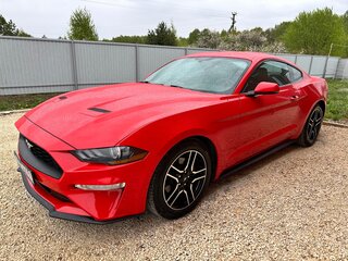 2019 Ford Mustang VI Рестайлинг, красный, 3200000 рублей, вид 5