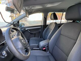 2010 Volkswagen Touran I Рестайлинг 2, серебристый, 670000 рублей, вид 5