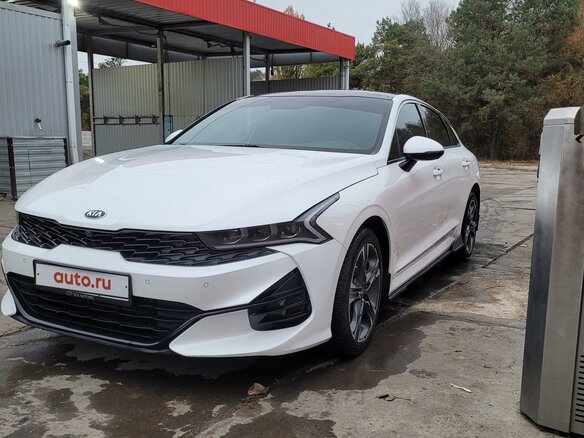2020 Kia K5 III, белый, 2700000 рублей