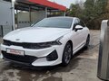 2020 Kia K5 III, белый, 2700000 рублей