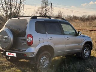 2012 Chevrolet Niva I Рестайлинг, серебристый, 630000 рублей, вид 5