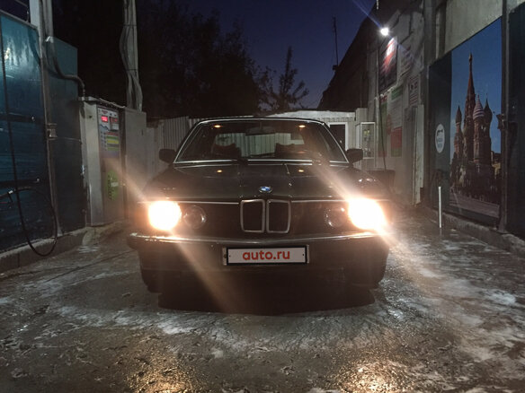 1983 BMW 7 серии, чёрный - вид 4