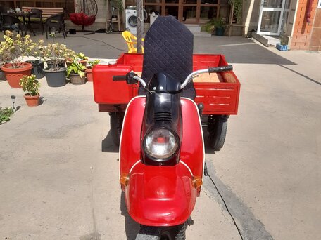 1977 Avantis Classic 200, красный, 60000 рублей, вид 5
