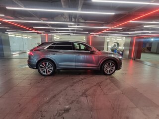 2020 Audi Q8 45 TDI I (4M), серый, 6400000 рублей, вид 5