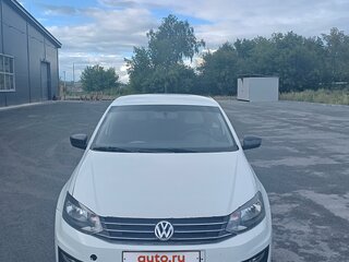 2015 Volkswagen Polo V Рестайлинг, белый, 750000 рублей, вид 1