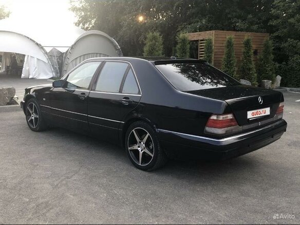 1998 Mercedes-Benz S-Класс 320 III (W140) Рестайлинг, синий, 1500000 рублей - вид 5