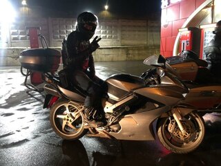 2005 Honda VFR 800, серебристый, 580000 рублей, вид 2