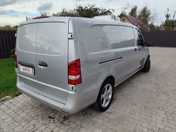 2019 Mercedes-Benz Vito, серебристый, 3350000 рублей - вид 3