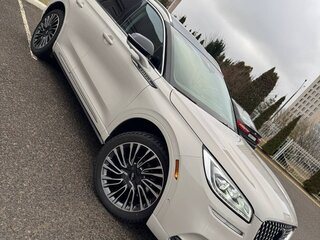 2020 Lincoln Corsair I, серебристый, 3123848 рублей, вид 2