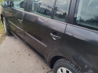 2009 Volkswagen Touran Cross I Рестайлинг, чёрный, 600000 рублей, вид 3