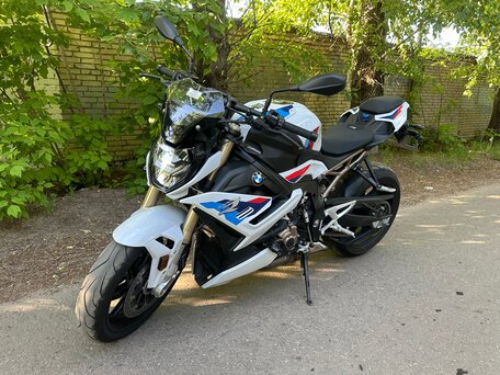 2023 BMW S 1000 R, белый, 1890000 рублей, вид 1