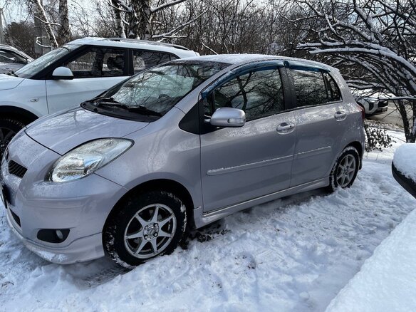 2008 Toyota Vitz II (XP90), серый, 770000 рублей - вид 5