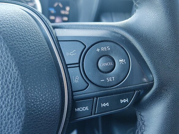 2022 Toyota Corolla XII (E210), белый, 1890000 рублей - вид 26