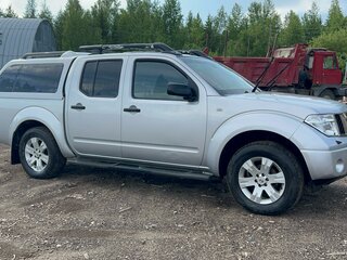 2006 Nissan Navara (Frontier) III (D40), серебристый, 1200000 рублей, вид 4