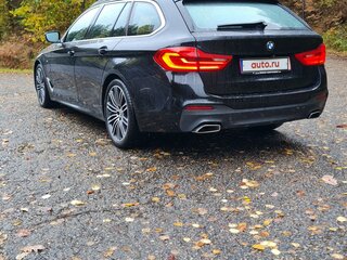 2019 BMW 5 серии 520d xDrive VII (G30/G31/G38), чёрный, 4099000 рублей, вид 4