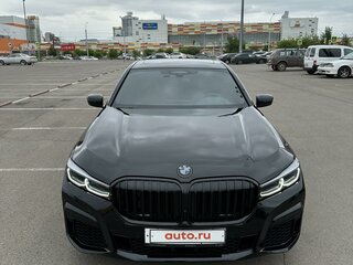 2019 BMW 7 серии 730d xDrive VI (G11/G12) Рестайлинг, чёрный, 5900000 рублей, вид 3