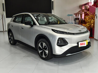 2026 Changan Qiyuan Q05 51.9 kWh II, серебристый, 2150228 рублей, вид 3