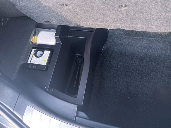 2019 Toyota Harrier III (XU60) Рестайлинг, чёрный, 3100000 рублей - вид 29