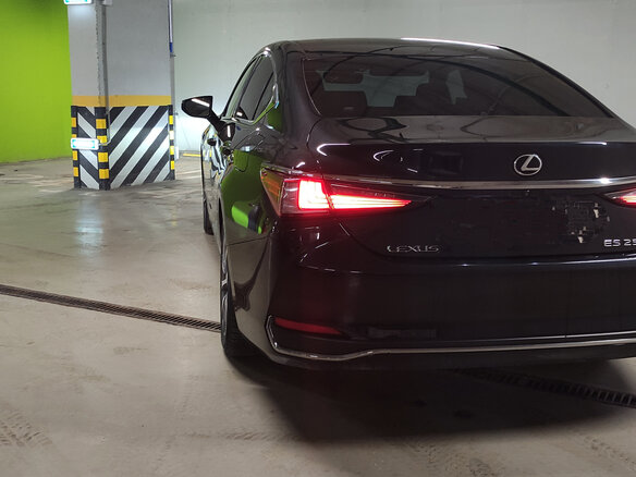 2020 Lexus ES 250 VII, чёрный, 4700000 рублей - вид 5