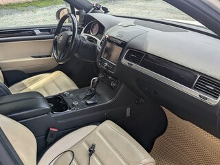 2012 Volkswagen Touareg II, серебристый, 2300000 рублей, вид 4