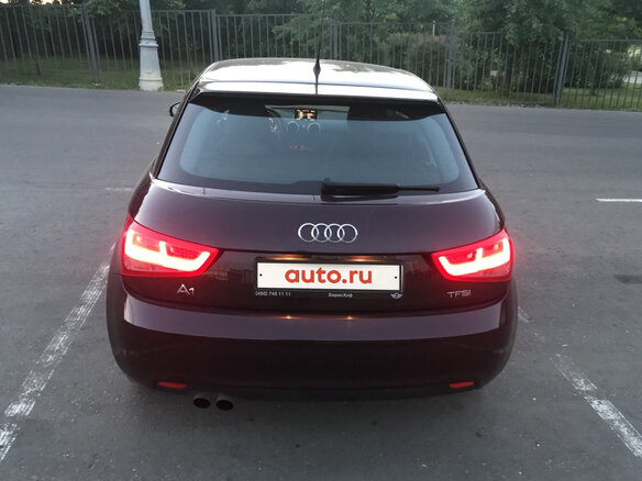 2011 Audi A1 I (8X), красный - вид 5