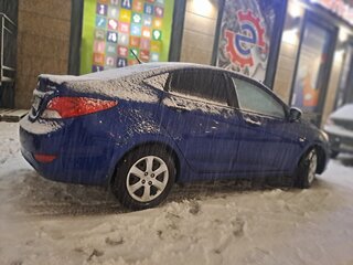 2012 Hyundai Solaris I, синий, 780000 рублей, вид 5