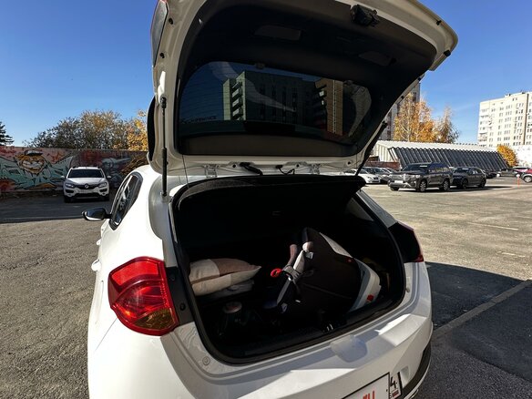 2012 Kia Ceed II, белый, 1100000 рублей - вид 15