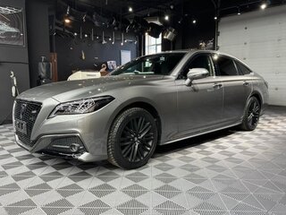 2021 Toyota Crown XV (S220), серый, 5000000 рублей, вид 2