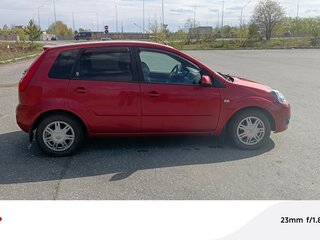 2008 Ford Fiesta Mk5, красный, 340000 рублей, вид 2