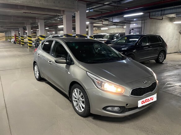 2013 Kia Ceed II, серебристый, 800000 рублей - вид 2