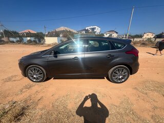 2016 Ford Focus III Рестайлинг, серый, 1400000 рублей, вид 5