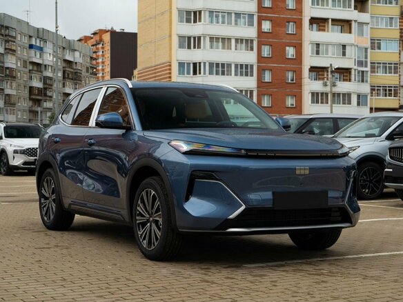 2026 Geely EX5 Гибрид EM-R, синий, 3829990 рублей - вид 2