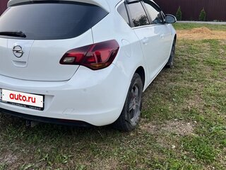 2012 Opel Astra J Рестайлинг, белый, 600000 рублей, вид 3